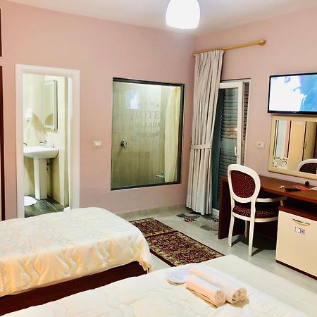 Vila Ada Hotel Тирана Екстериор снимка