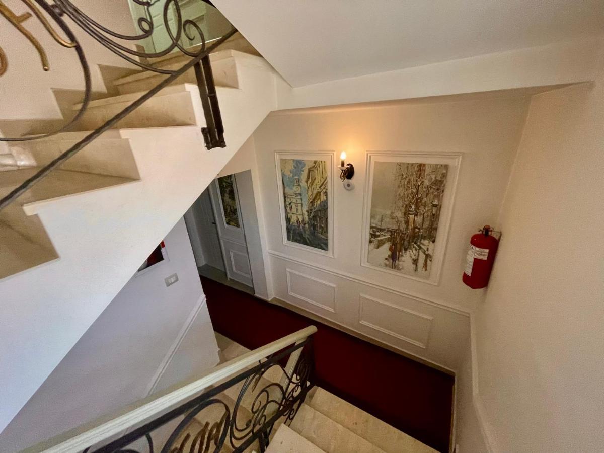 Vila Ada Hotel Тирана Екстериор снимка